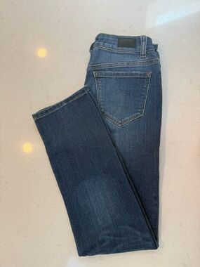Women's Denver Hayes Straight-Leg Jeans